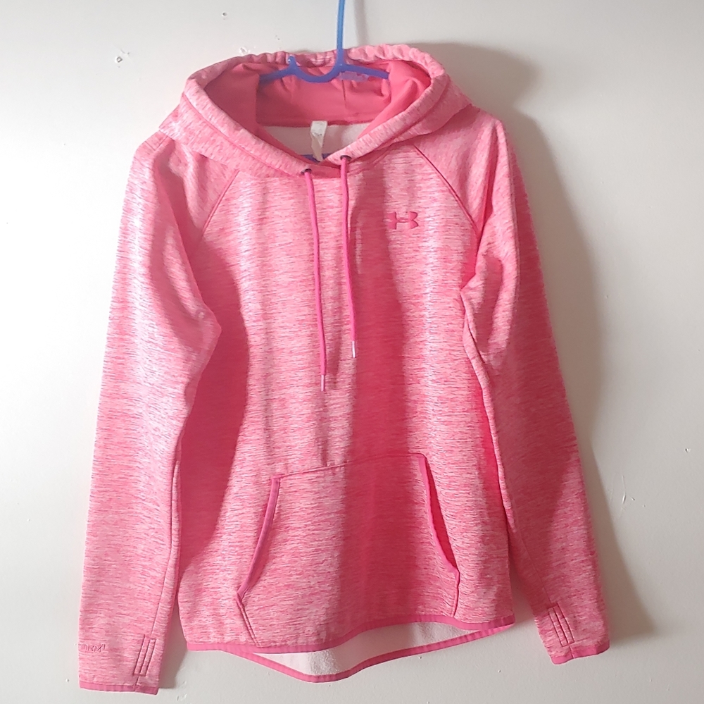 🌻Under Armour. Hooded pullover swaetshirt.